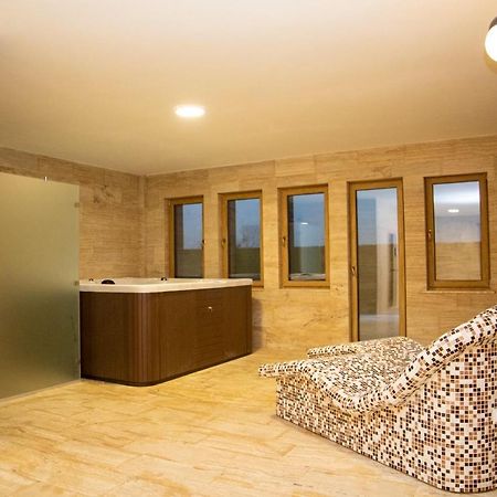 Hotel Vila Zana Gostivar Ngoại thất bức ảnh